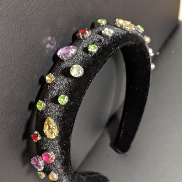 Black studded headband - Picture 6 of 8